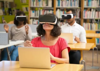 WHY SCHOOL KIDS SHOULD LEARN TECHNOLOGY AT EARLY AGE - entrepreneur first magazine